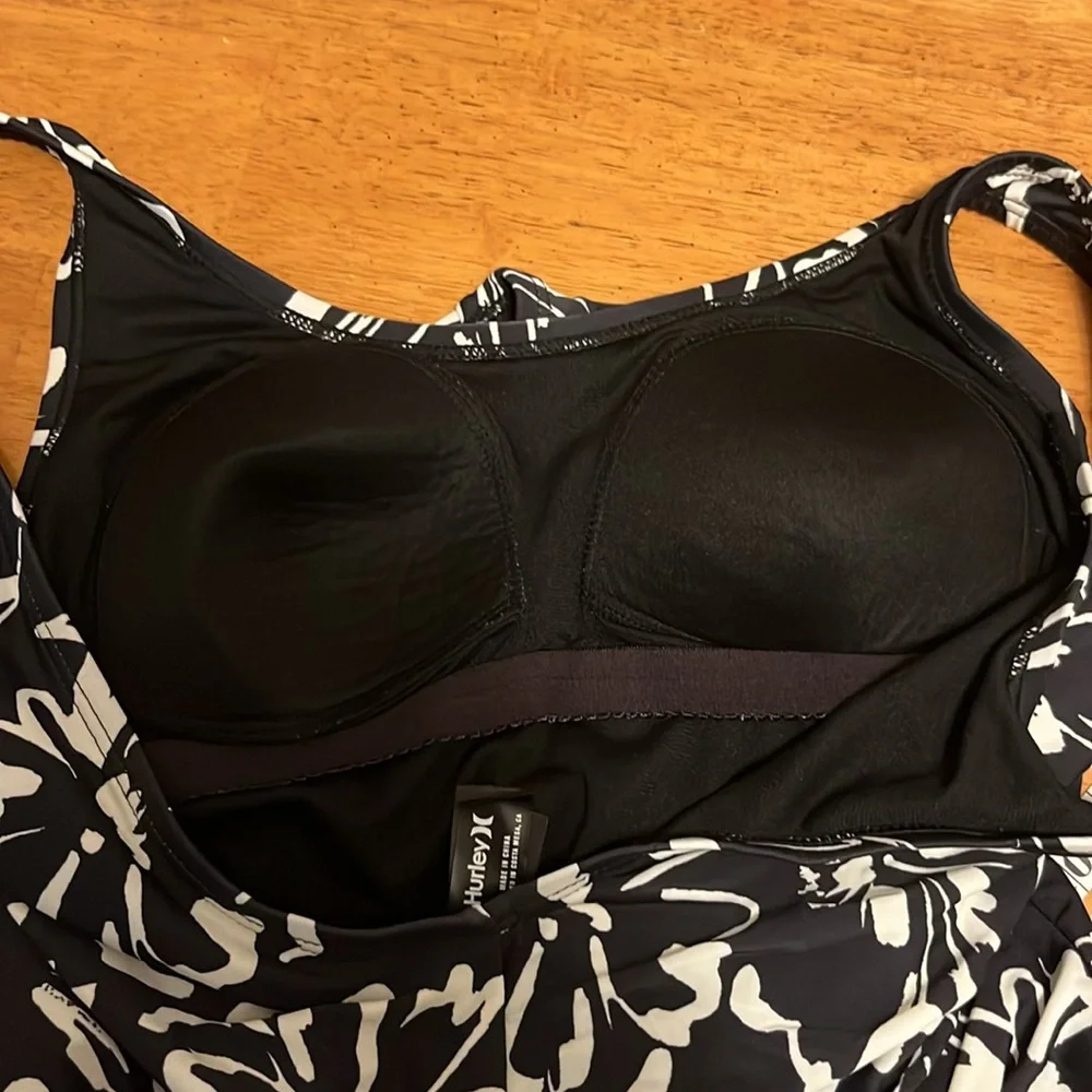 Hurley One Piece Swimsuit Ink Fresco Floral Black and White Womens Medium